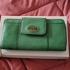 Fossil wallet